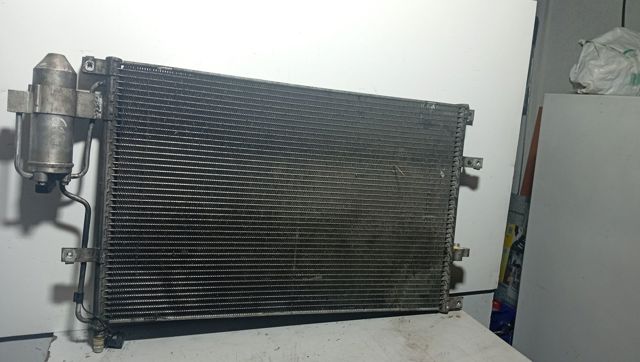 Radiador de aparelho de ar condicionado 30676414 VOLVO