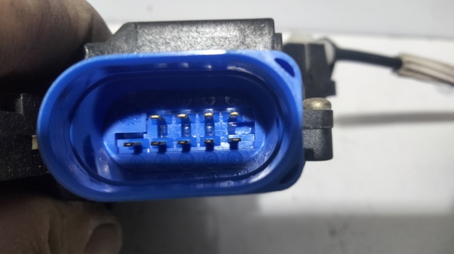 Fecho da porta dianteira esquerda 3D1837015 VAG