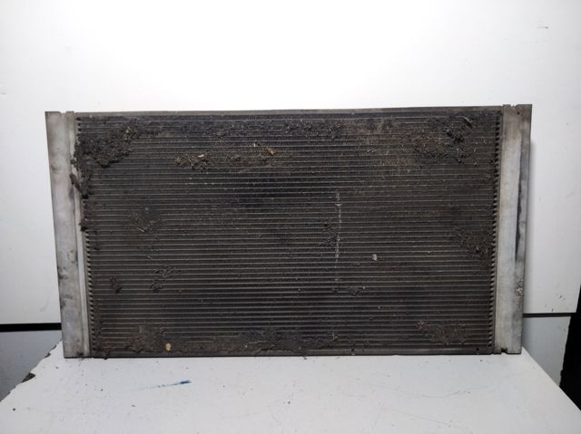 Radiador de esfriamento de motor 3M518005DB VOLVO
