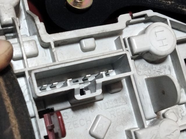 Lanterna traseira esquerda 3S7113405A FORD