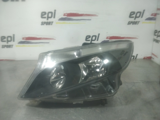 Luz esquerda 4479065800 MERCEDES