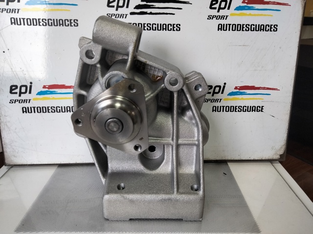 Bomba de água (bomba) de esfriamento 504083122 FIAT
