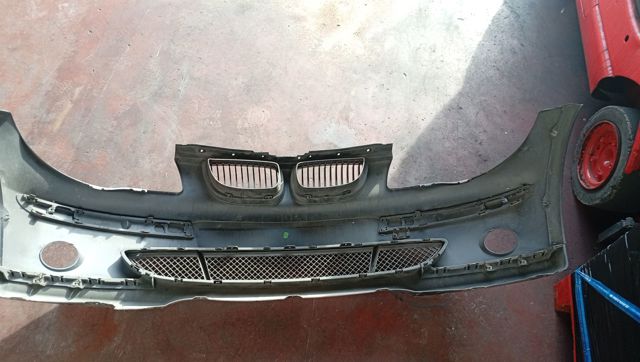 Pára-choque dianteiro 51117058441 BMW