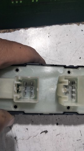 Unidade de botões dianteira esquerda de controlo de elevador de vidro 56040691AD CHRYSLER
