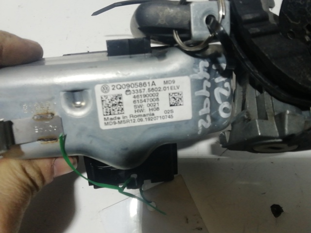 Maçaneta dianteira esquerda externa da porta 5G0837205Q VAG