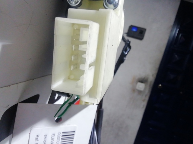 Motor de acionamento de vidro da porta dianteira direita 5JA959812E VAG