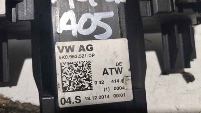 Comutador instalado na coluna da direção, montado 5K0953521DP VAG