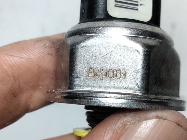 Sensor de pressão de combustível 5WS40039 FORD