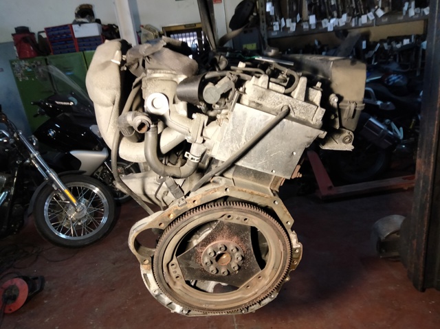 Motor montado 648961 MERCEDES