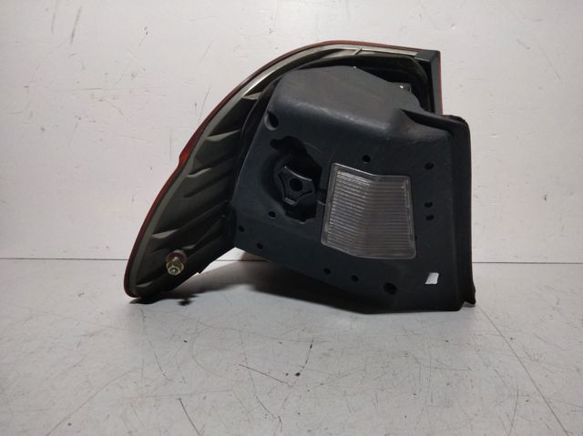 Lanterna traseira direita externa 694653401 BMW