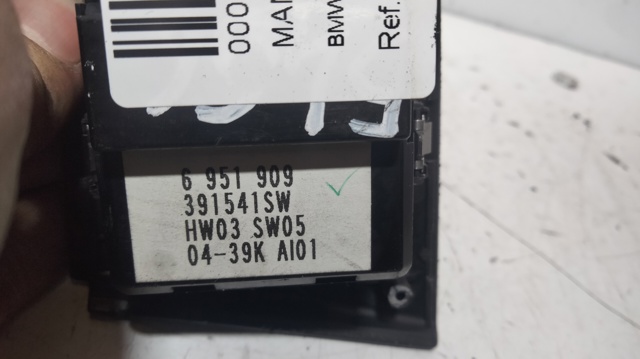 Unidade de botões dianteira esquerda de controlo de elevador de vidro 6951909 BMW