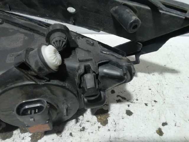 Luzes de nevoeiro esquerdas 6J9941701A VAG