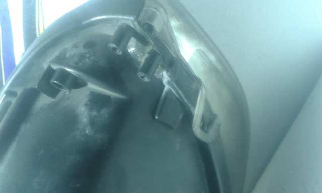Luz esquerda 6M2113W030AF FORD