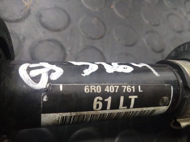 Semieixo (acionador) dianteiro esquerdo 6R0407761L VAG