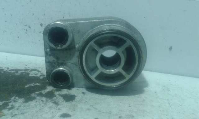 Radiador de óleo (frigorífico), debaixo de filtro 779744 RENAULT