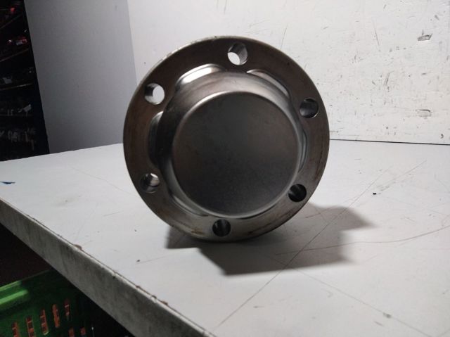 Semieixo (acionador) dianteiro 7L6407271B VAG