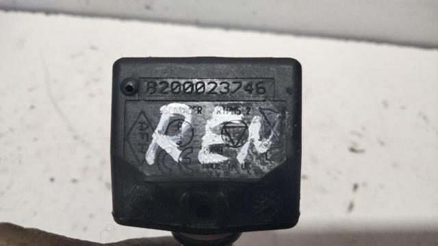 Sensor de pressão de ar nos pneus 8200023746 RENAULT