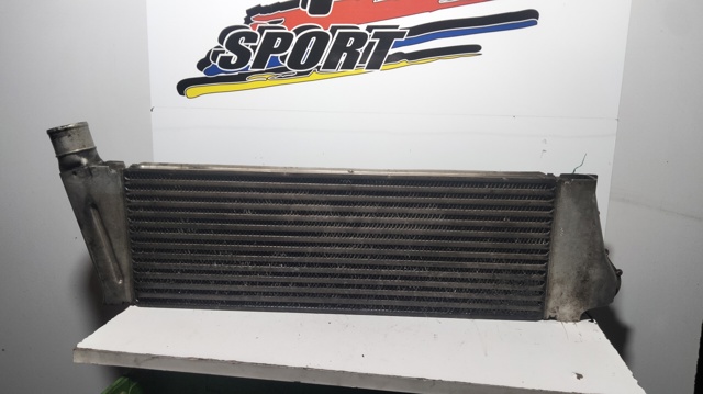 Radiador de intercooler 8200115540 RENAULT