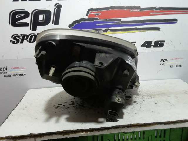 Luz esquerda 8200150614 RENAULT