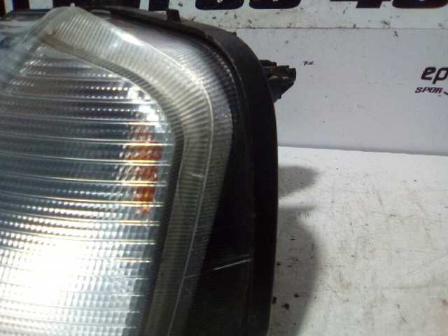 Luz esquerda 8200211005 RENAULT