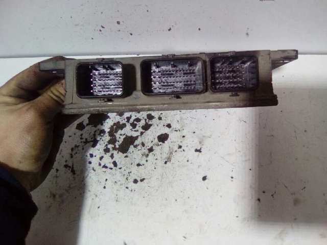 Módulo de direção (Centralina eletrônica) de injeção de combustível 8200469333 RENAULT