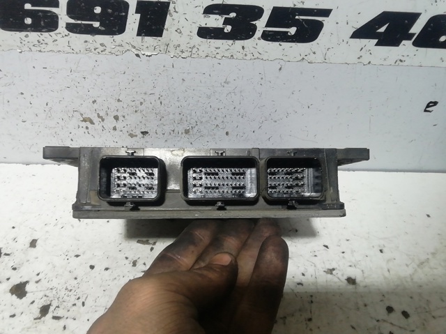 Módulo de direção (Centralina eletrônica) de motor 8200498188 RENAULT