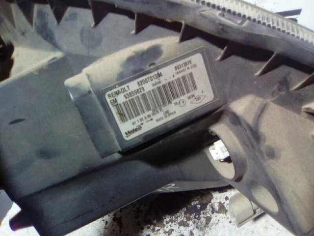 Luz esquerda 8200701354 NISSAN