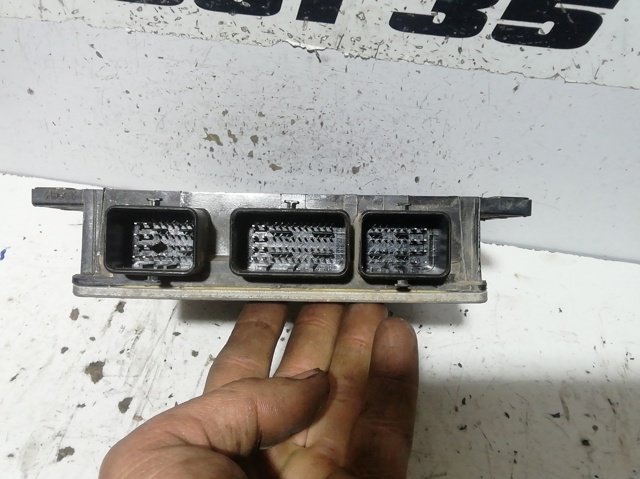 Módulo de direção (Centralina eletrônica) de motor 8200909666 RENAULT