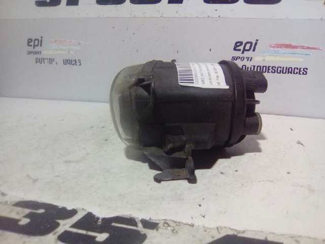 Luzes de nevoeiro direitas 8D0941700B VAG