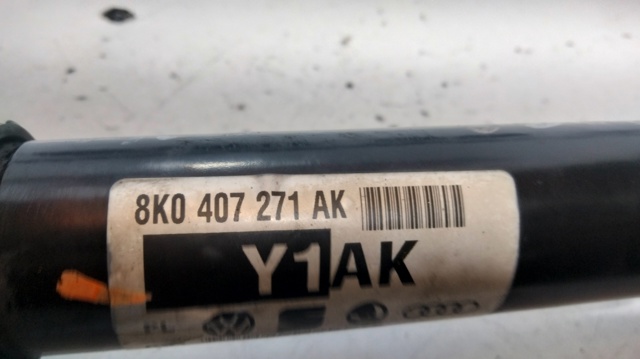 Semieixo (acionador) dianteiro 8K0407271AK VAG