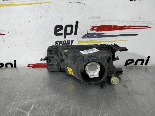 Luz direita 90348247 OPEL