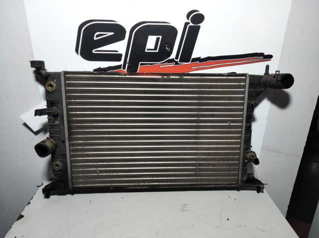 Radiador de esfriamento de motor 90499823 OPEL