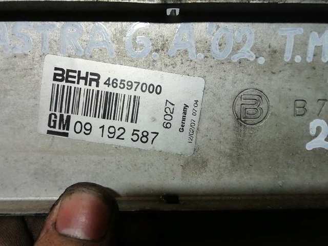 Radiador de intercooler 9192587 OPEL