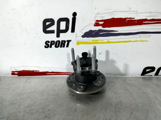 Cubo traseiro 93170611 OPEL
