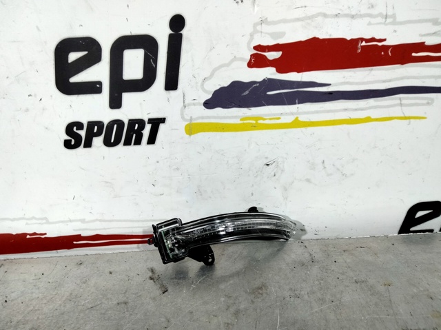 Pisca-pisca de espelho esquerdo 963066878R RENAULT