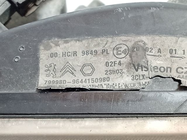 Luz esquerda 9644150980 PEUGEOT