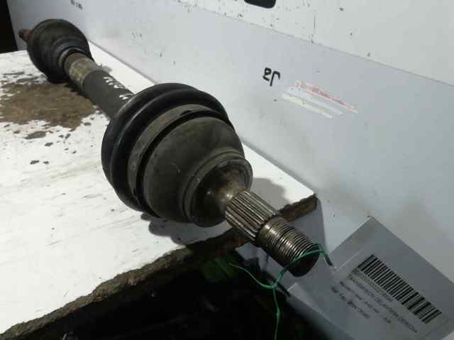 Semieixo (acionador) dianteiro direito 9684135480 PEUGEOT