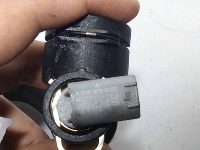 Sensor de temperatura do fluido de esfriamento A0009056102 MERCEDES