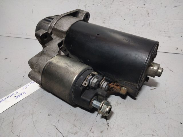 Motor de arranco A0061512501 MERCEDES