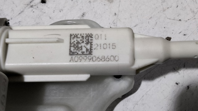 A0999068600 Mercedes