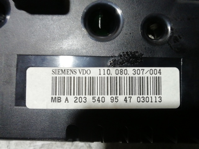 Painel de instrumentos (quadro de instrumentos) A2035409547 MERCEDES