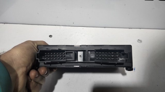 Unidade de controlo de sinais SAM A2098200326 MERCEDES
