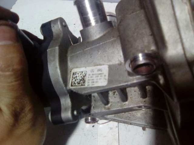 Bomba de água (bomba) de esfriamento A6512004300 MERCEDES
