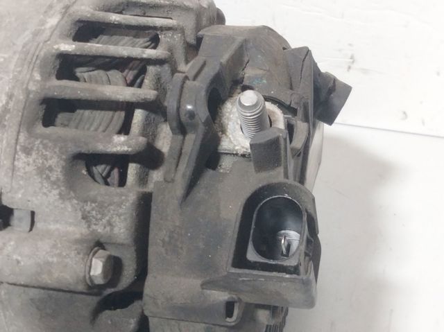 AV6N10300DD Ford
