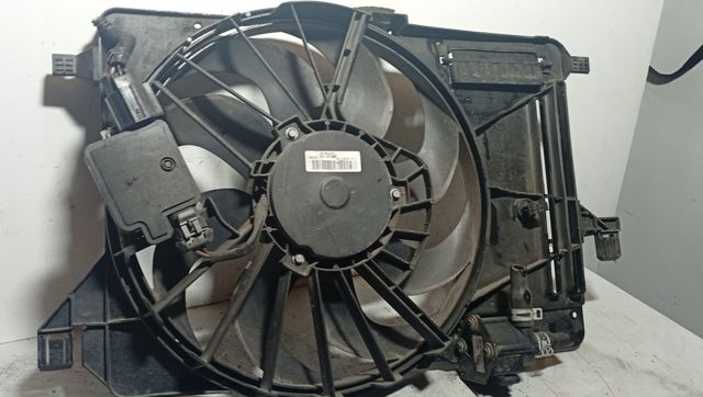 Difusor do radiador de esfriamento, montado com motor e roda de aletas CV618C607VB FORD