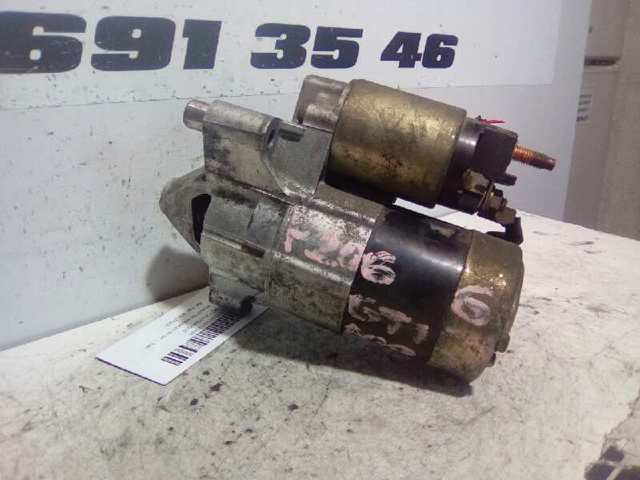 Motor de arranco M000T82081 PEUGEOT