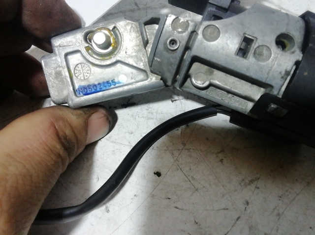 Fecho de ignição N0502455 PEUGEOT