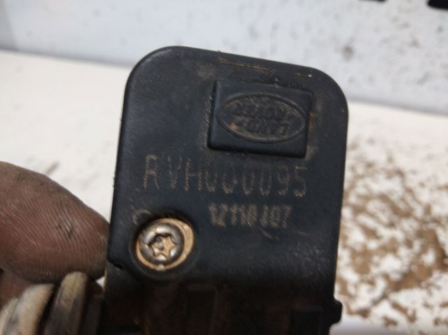 Unidade de válvulas de suspensão regulada dianteira RVH000095 LAND ROVER
