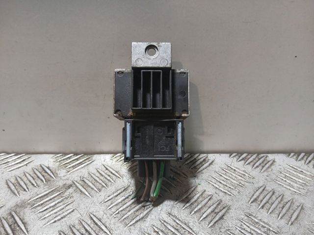 Relê das velas de incandescência Renault Master III JV ao melhor preço