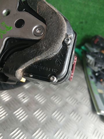 Fecho da porta dianteira esquerda para Opel Astra 69